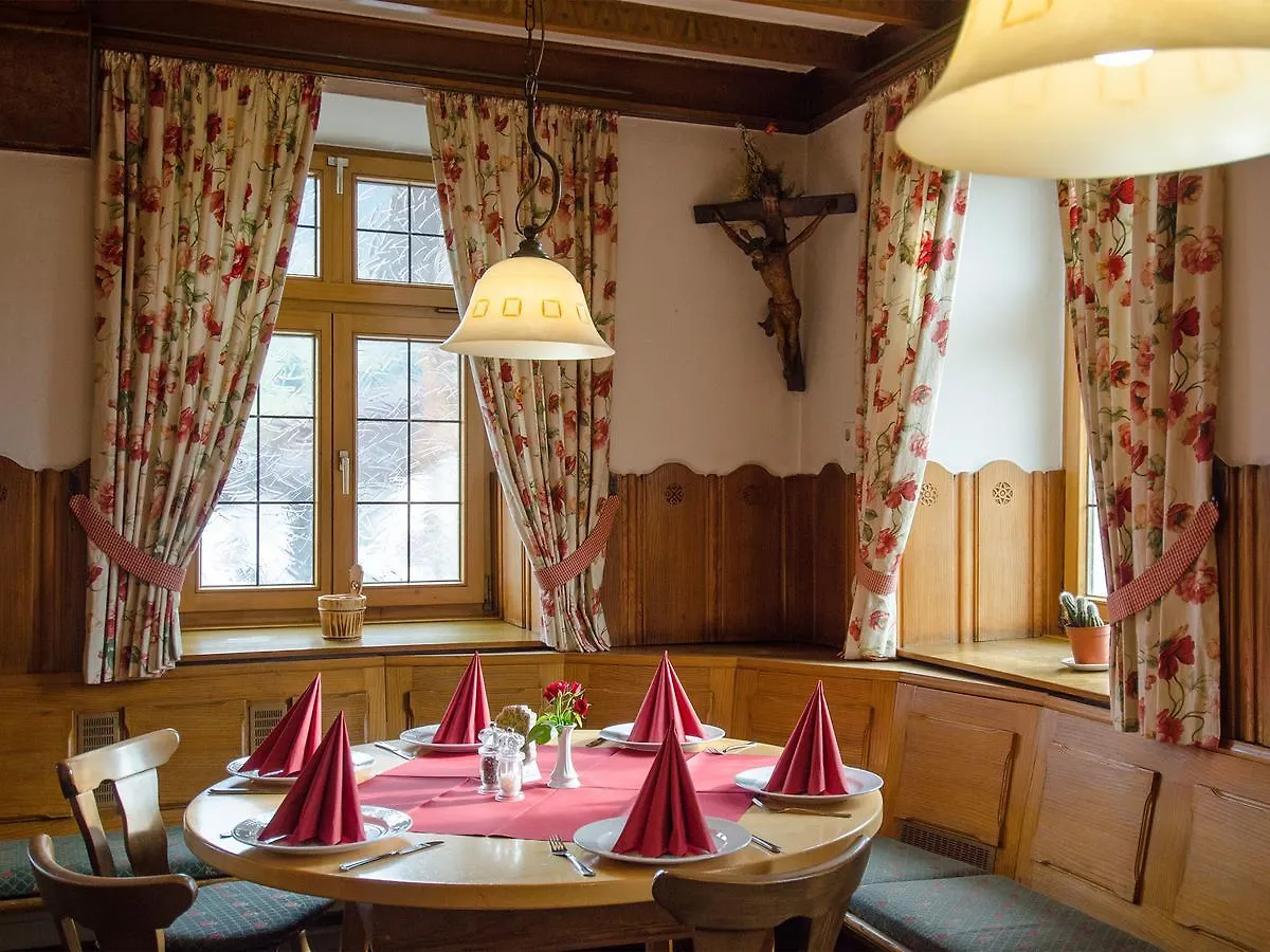 Brauereigasthof Adler Post Rettenberg Inn